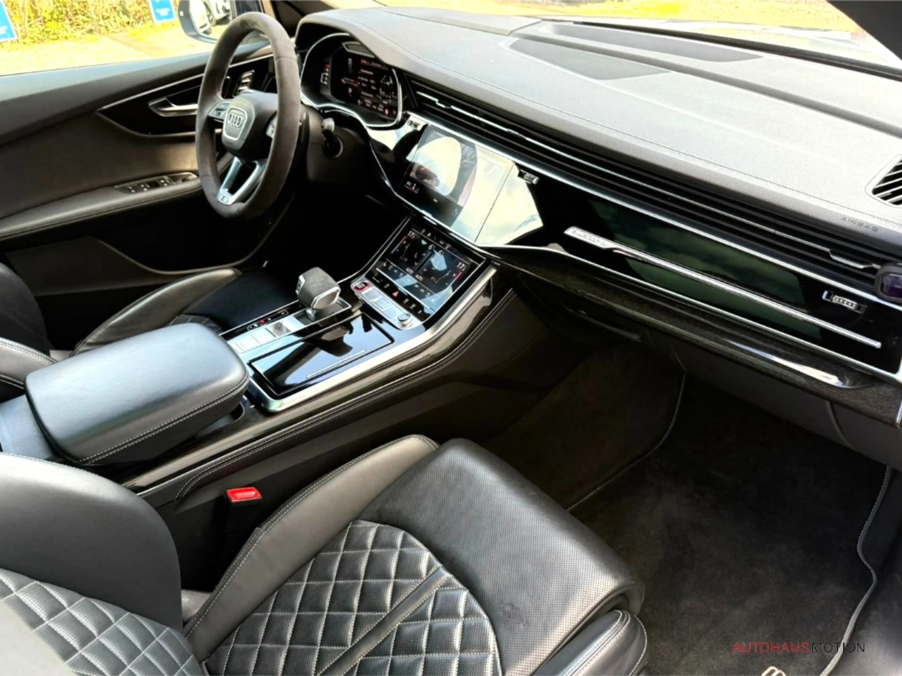 Audi SQ8 4.0 TFSI quatt. ACC LUFTFED STANDHZG B&O PANO MATR — photo 14