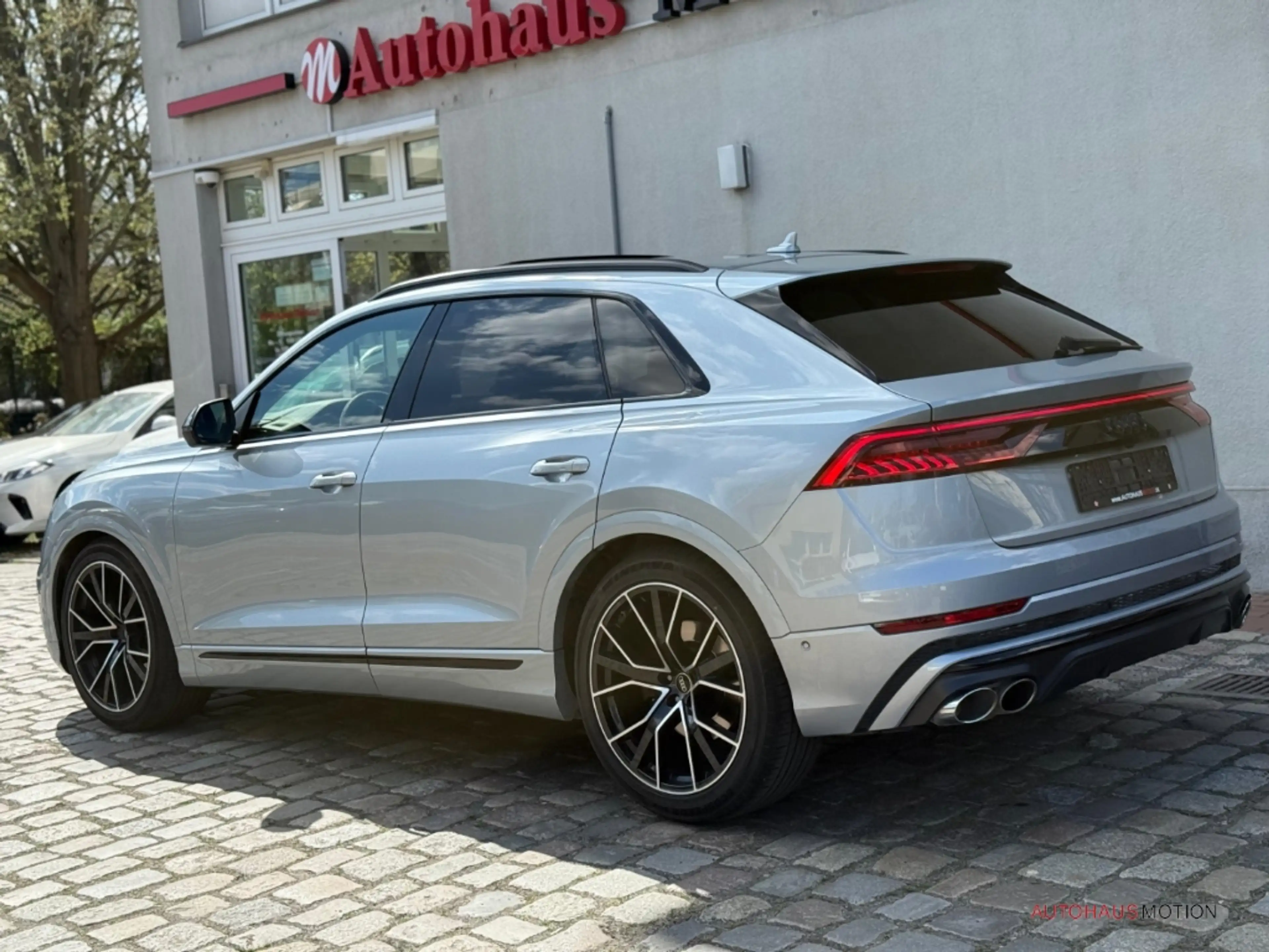 Audi SQ8 4.0 TFSI quatt. ACC LUFTFED STANDHZG B&O PANO MATR — photo 6