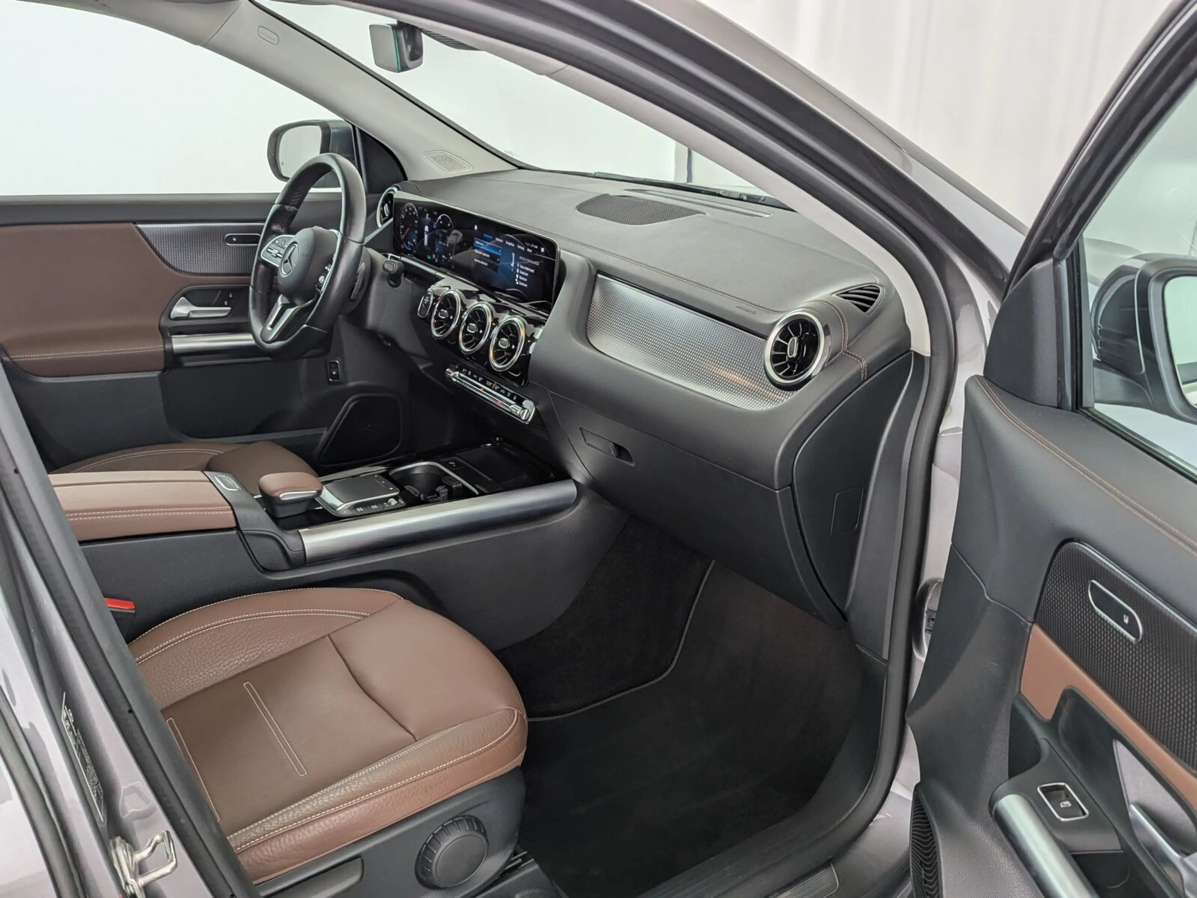 Mercedes-Benz GLA 250 GLA 250 e Progressive (EURO 6d) LED+NAVI+ACC+SHZ — photo 13