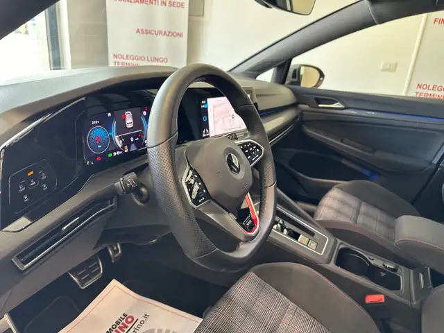 Volkswagen Golf view 11