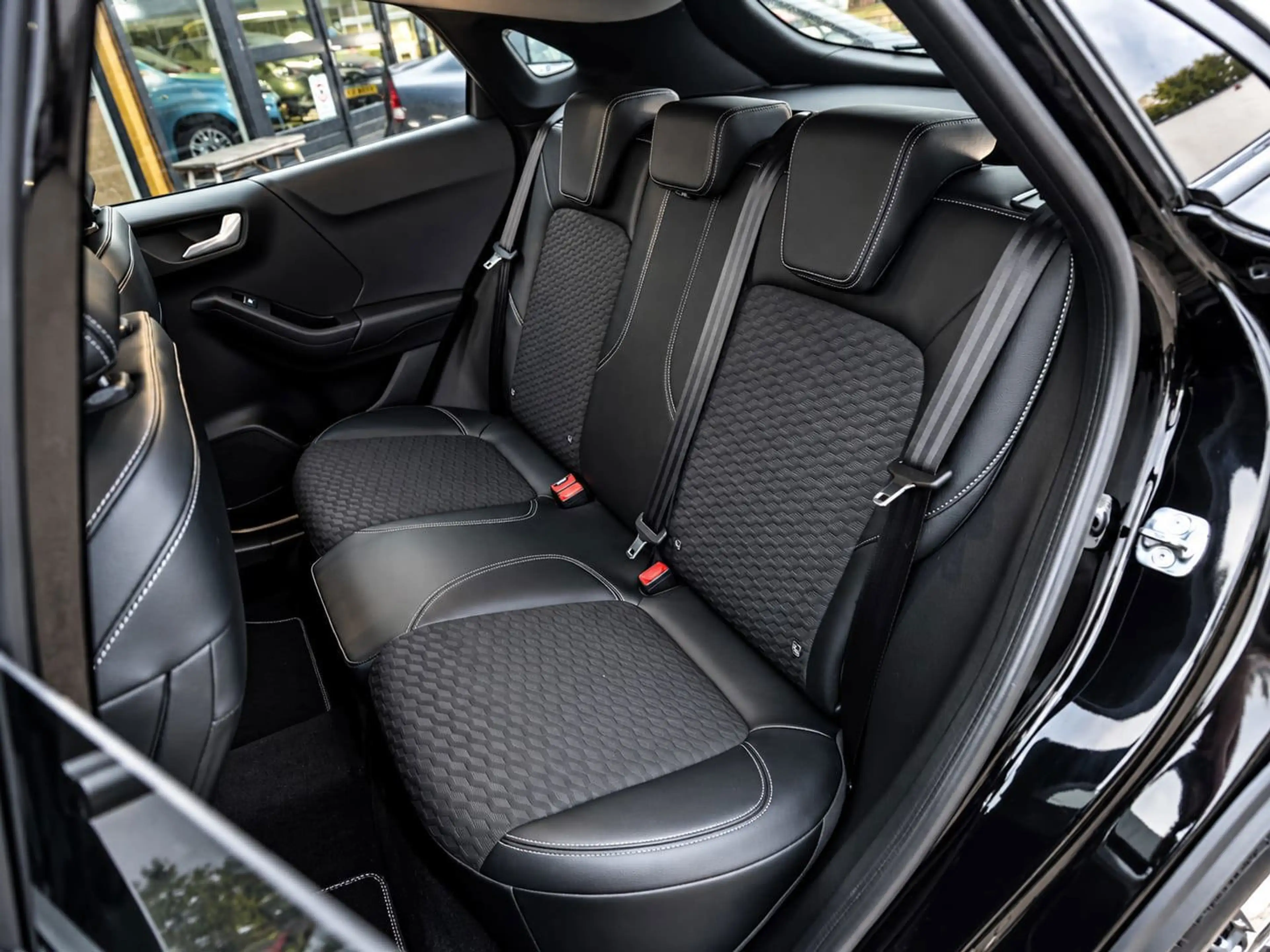 Ford Puma 1.0 EcoBoost Hybrid ST-Line Elek Kofferbak Stuurvw — photo 8