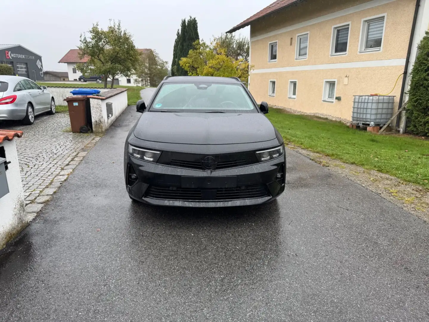 Opel Astra L Sports Tourer Electric GS*360° KAMERA*AH Schwarz - 1