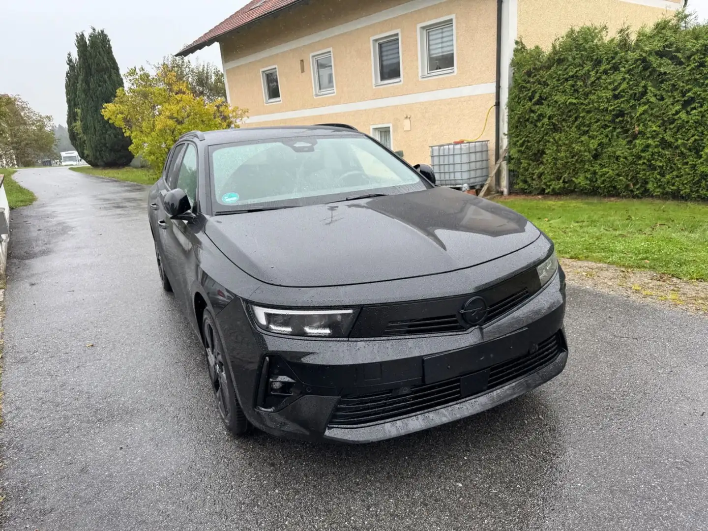 Opel Astra L Sports Tourer Electric GS*360° KAMERA*AH Schwarz - 2