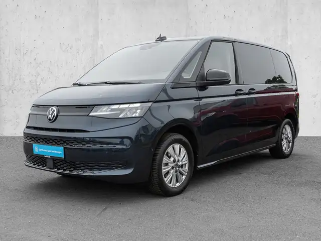 Volkswagen Multivan view 2