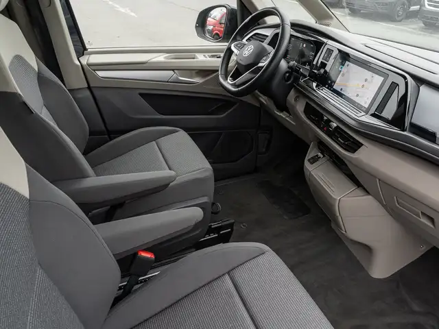 Volkswagen Multivan view 8