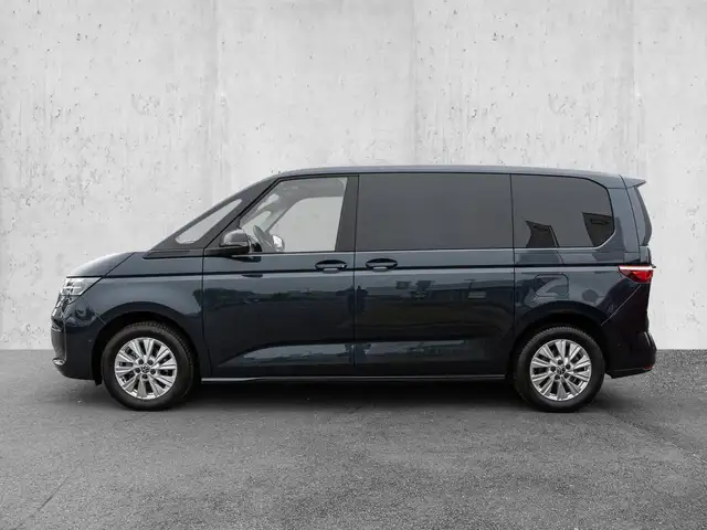 Volkswagen Multivan view 5