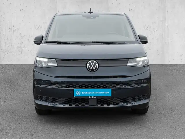 Volkswagen Multivan view 3