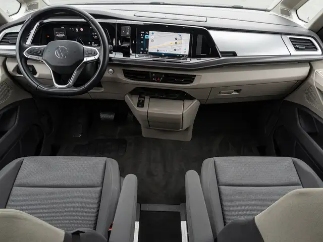 Volkswagen Multivan view 10