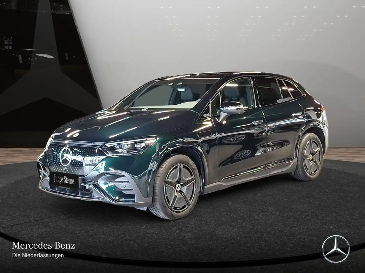 Mercedes-Benz EQE 500 4M AMG+NIGHT+PANO+360+AHK+BURMESTER Vert - 2