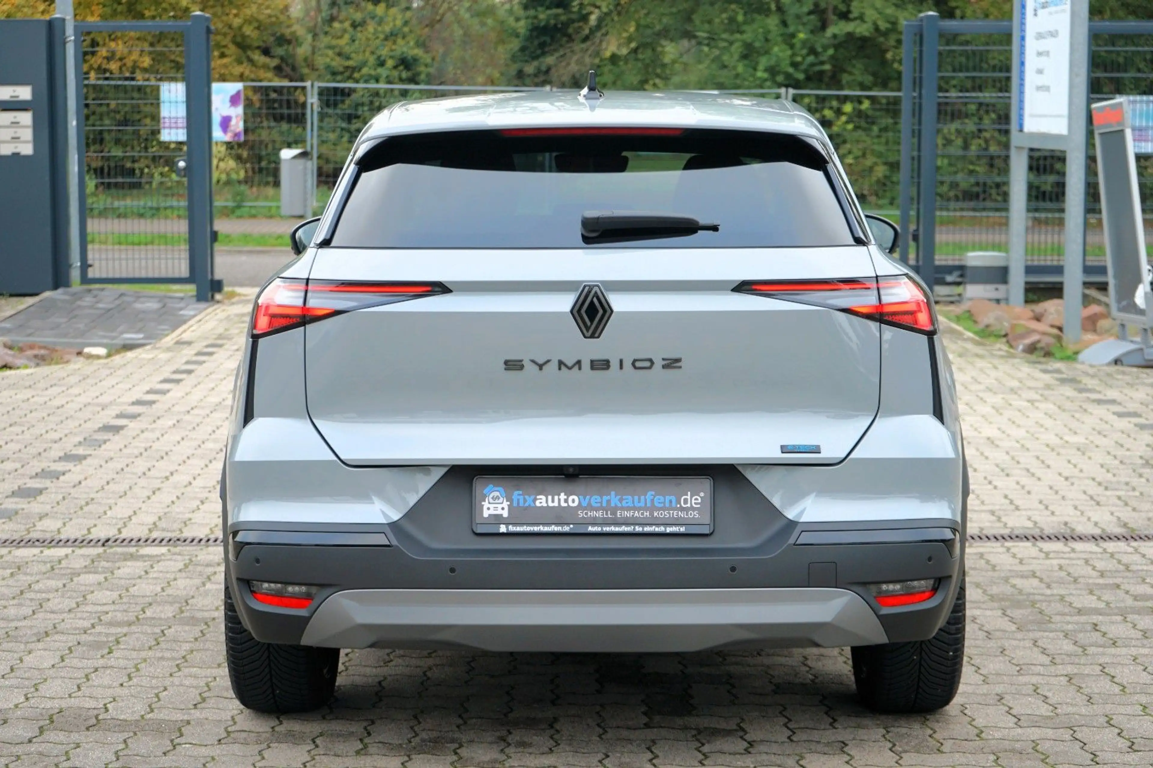 Renault Symbioz 160 E-Tech Full Hybrid Esprit Alpine — photo 12