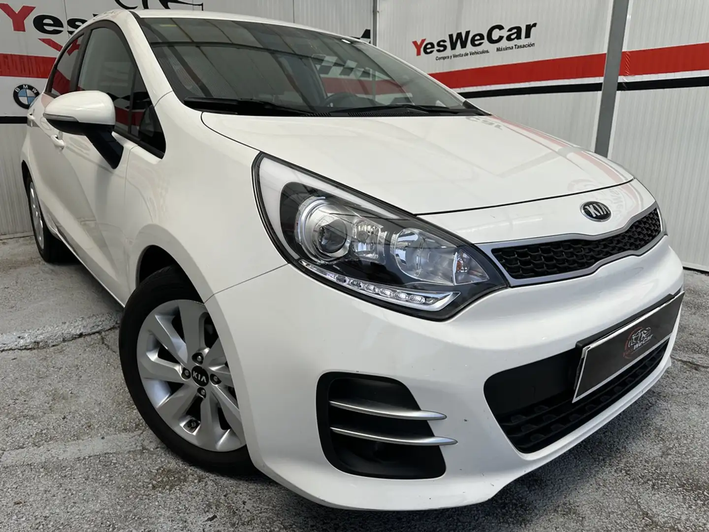 Kia Rio 1.2 CVVT Eco-Dynamics x-Tech Blanco - 1