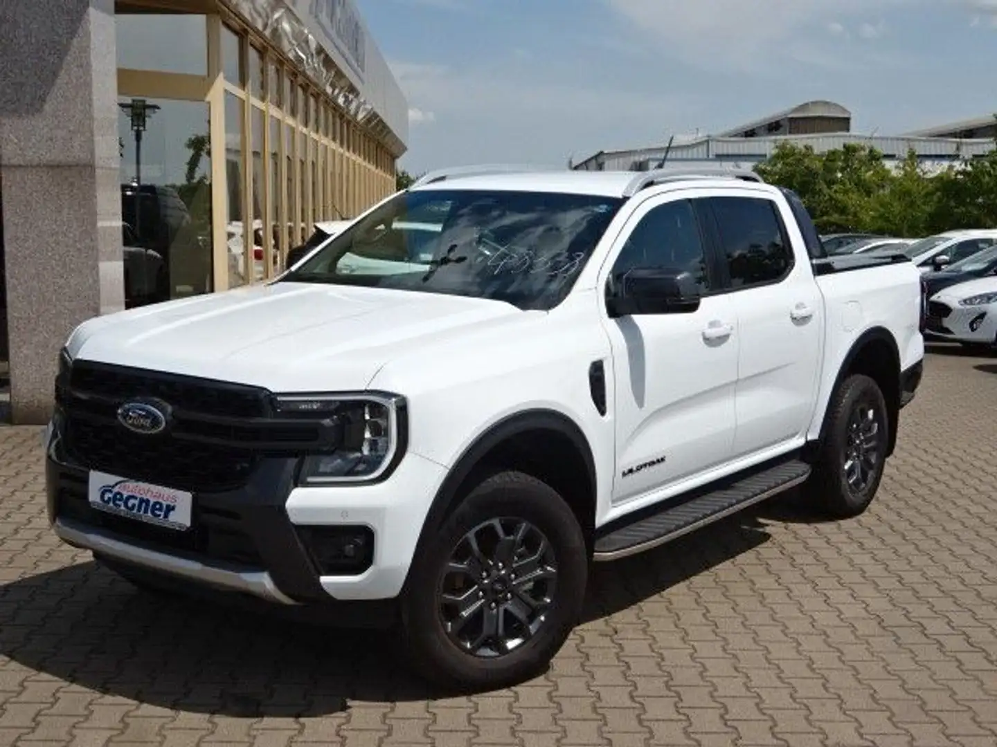 Ford Ranger DoKa V6 240PS Autm. Wildtrak e-4WD Blanc - 2