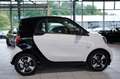 smart forTwo EQ Passion *1.Hand *SHZ *Tempomat *Klima Blanc - thumbnail 7