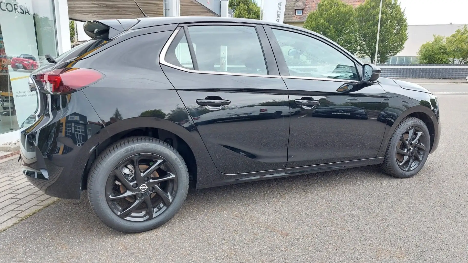 Opel Corsa F Elegance Navi Kamera Sitz-Lenkradheizung Schwarz - 1