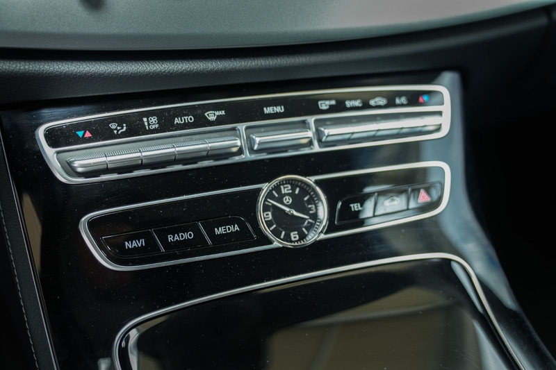 Mercedes-Benz E 220 T-Modell *Temp./SHZ/Klimaaut./AHK* — photo 13