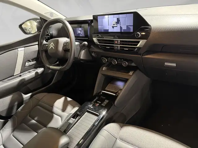 Citroen C4 view 7