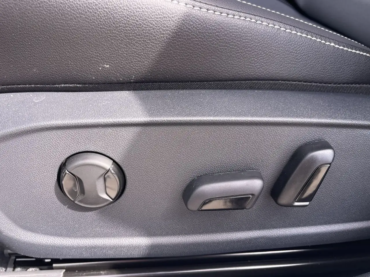Volkswagen Jetta снимка Volkswagen Jetta