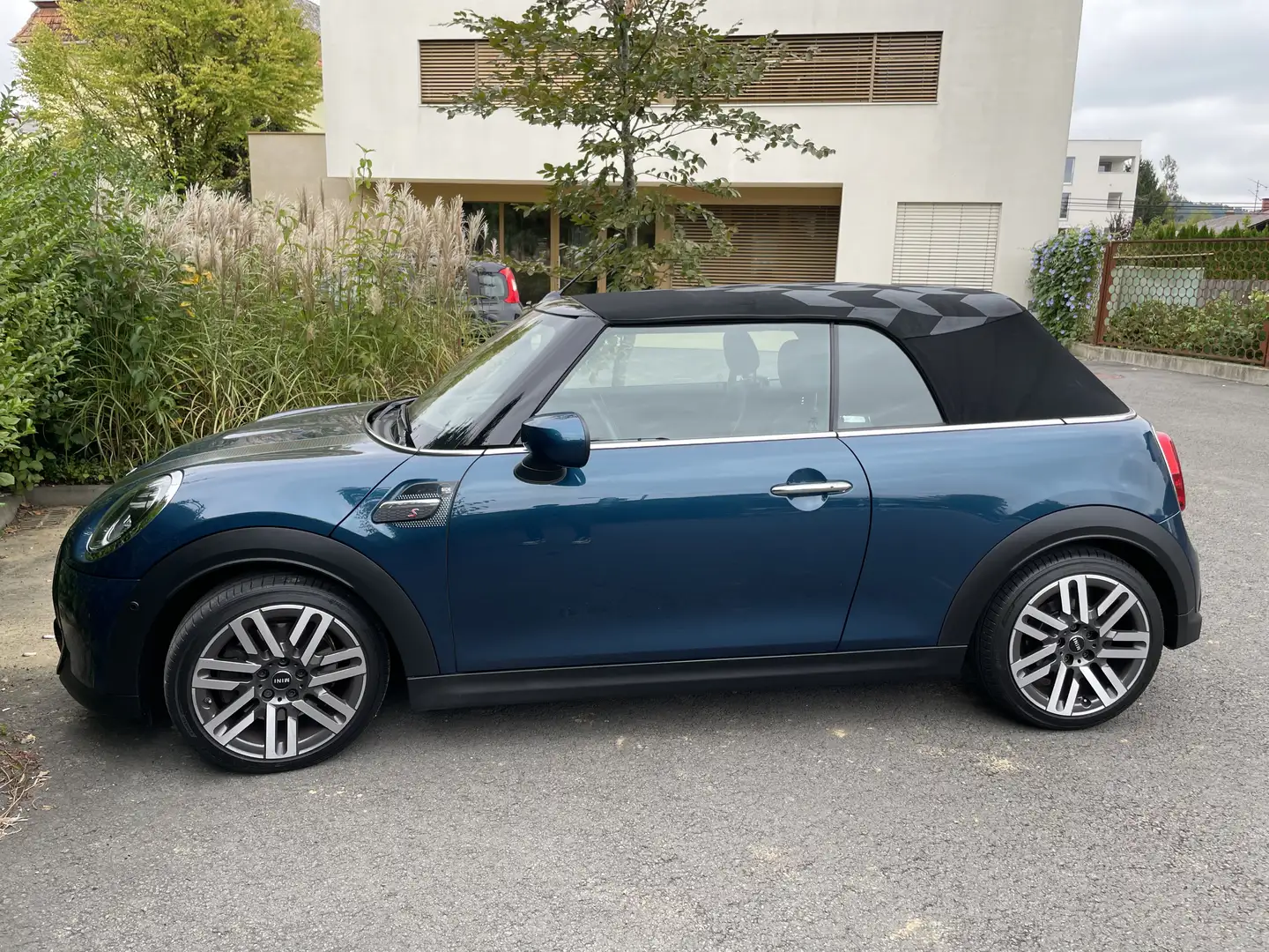 MINI Cooper S Cabrio MINI Cooper S Cabrio Aut. Cooper S Blau - 2
