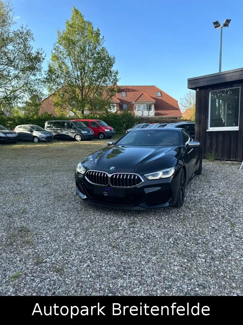 BMW M850 Baureihe 8 Coupe Premium Selection 2025 Černá - 1
