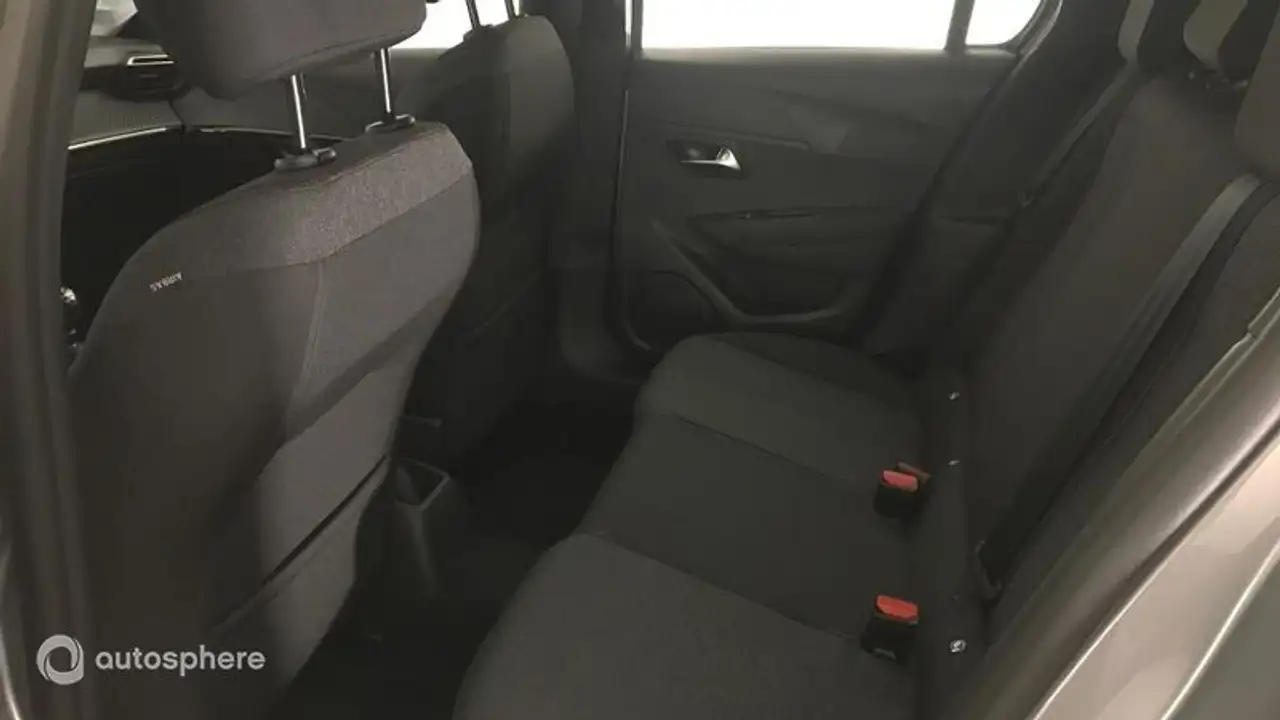 Peugeot 208 208 — photo 13