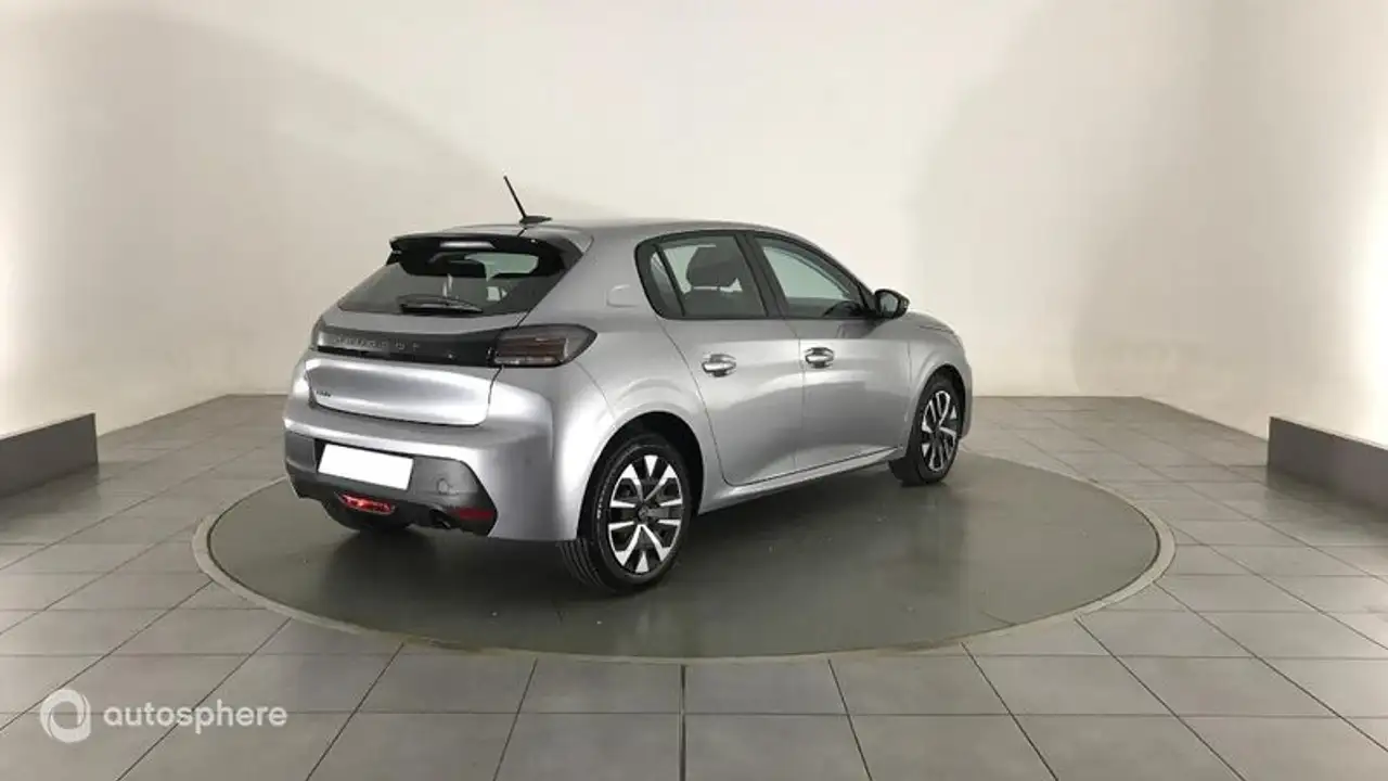 Peugeot 208 208 — photo 5