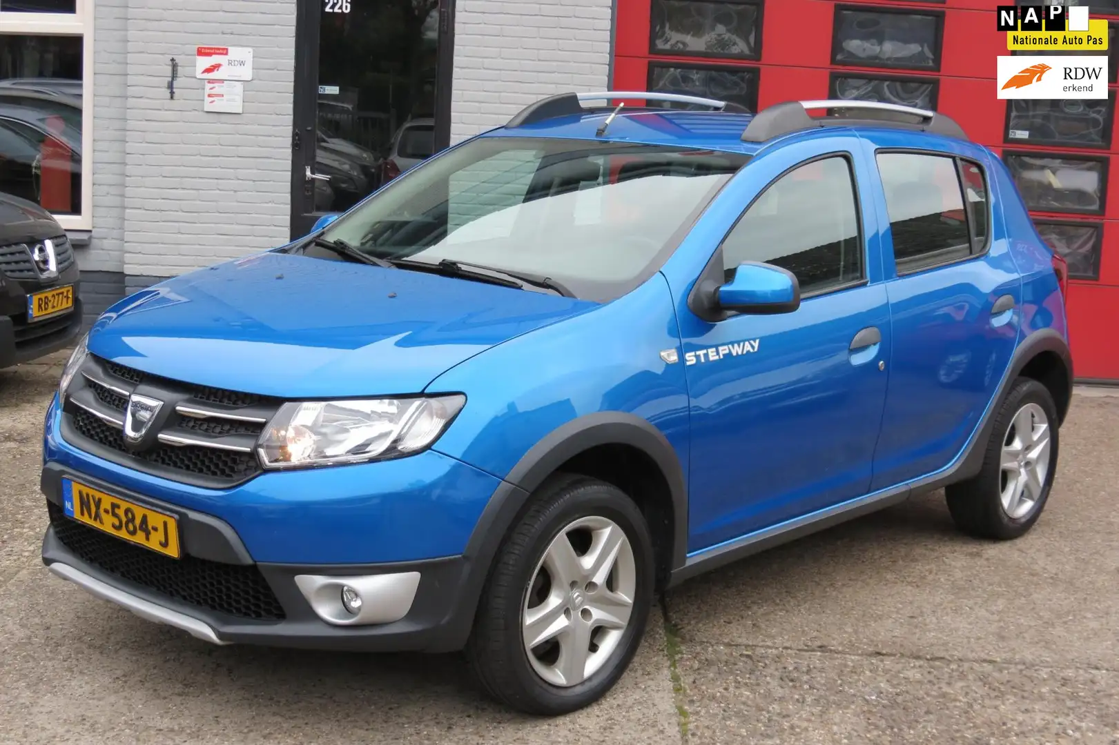 Dacia Sandero 0.9 TCe Stepway Ambiance Blauw - 1