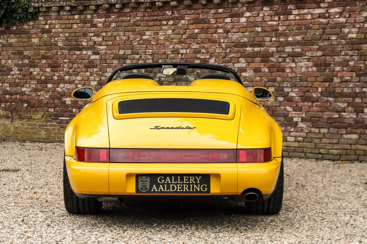 Porsche 964 Speedster Small Body "49.000 kms - Speedgelb", foto 6