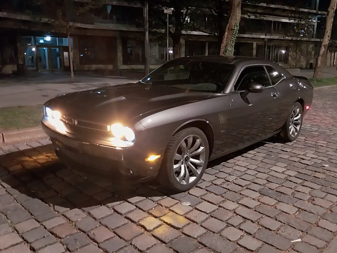 Dodge Challenger