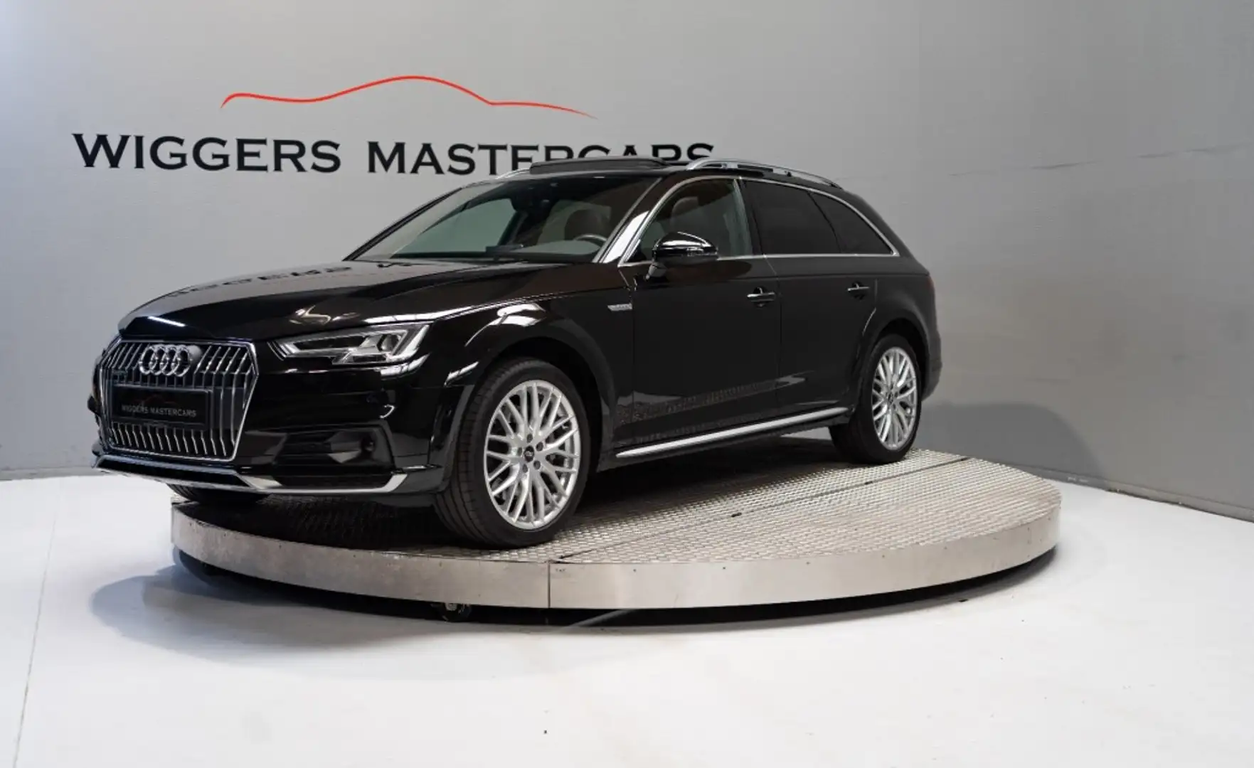 Audi A4 allroad 45 TFSI Avant 245 PK Po Line Plus, Sch.dak, Ad.cru Zwart - 1