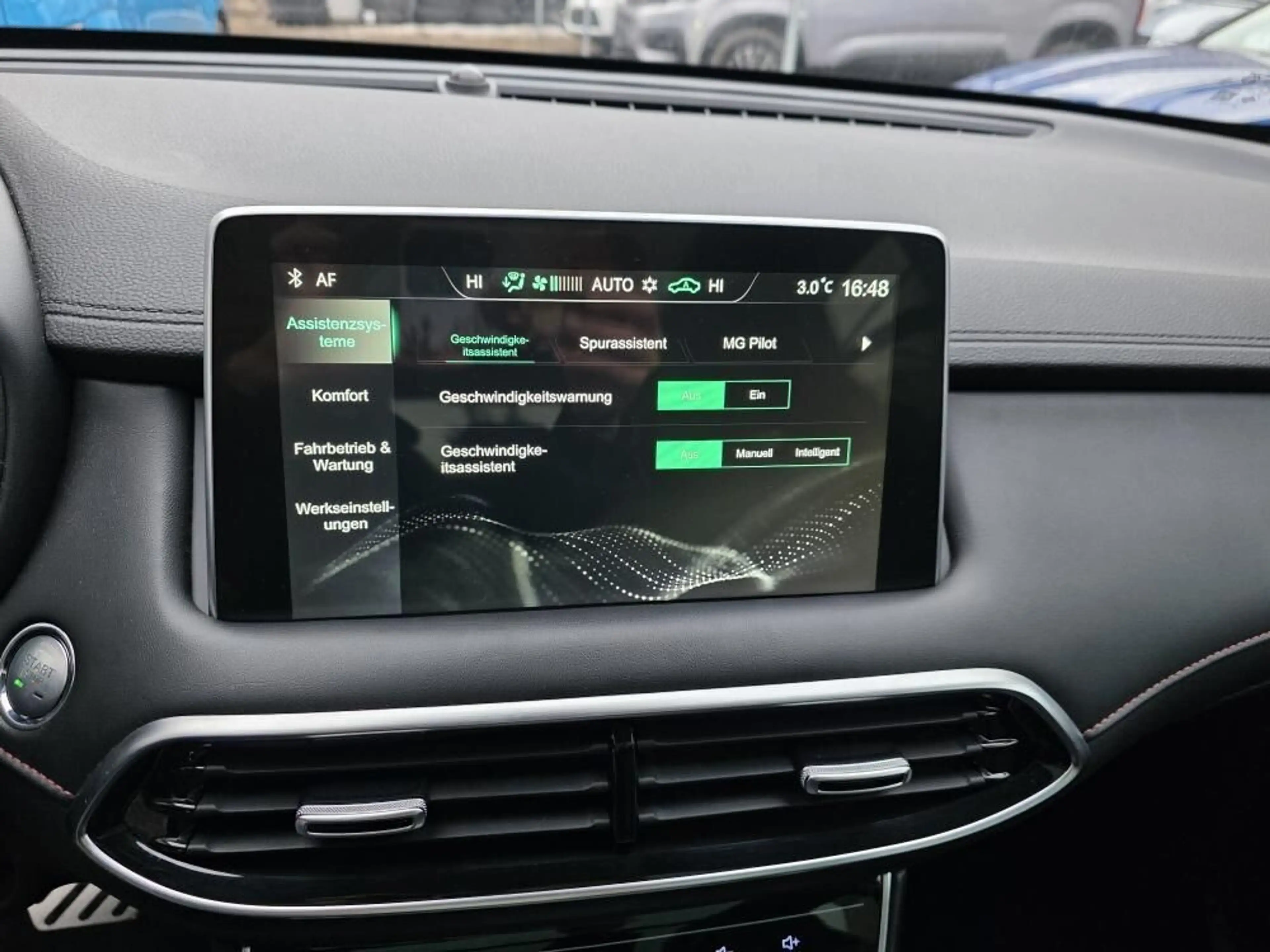 MG EHS 1,5T GDI PHEV Luxury Aut. — photo 13