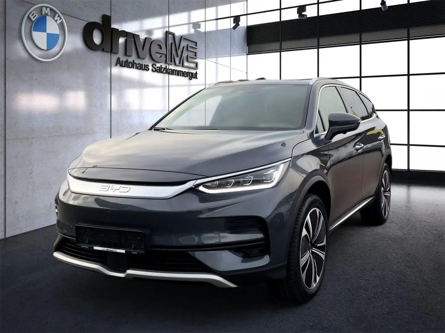 BYD Tang 86,4 kWh Flagship Szürke - 1