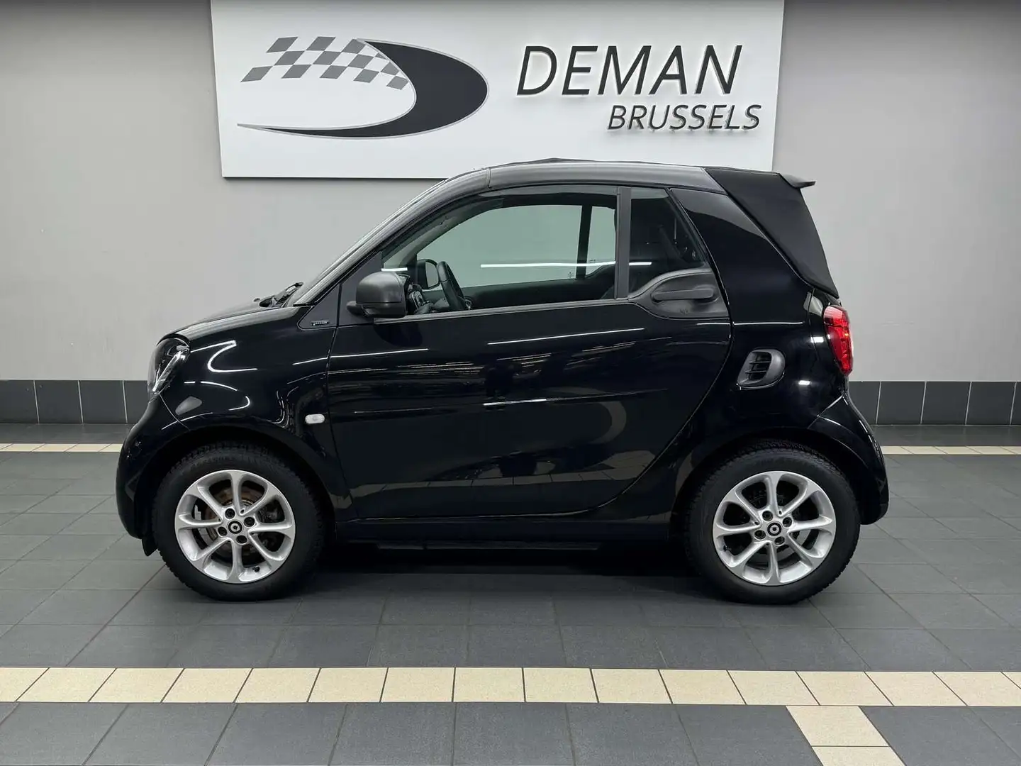 smart forTwo 1.0i Passion *DCT* Cabriolet* Cool \u0026 Audio* LED* Noir - 2
