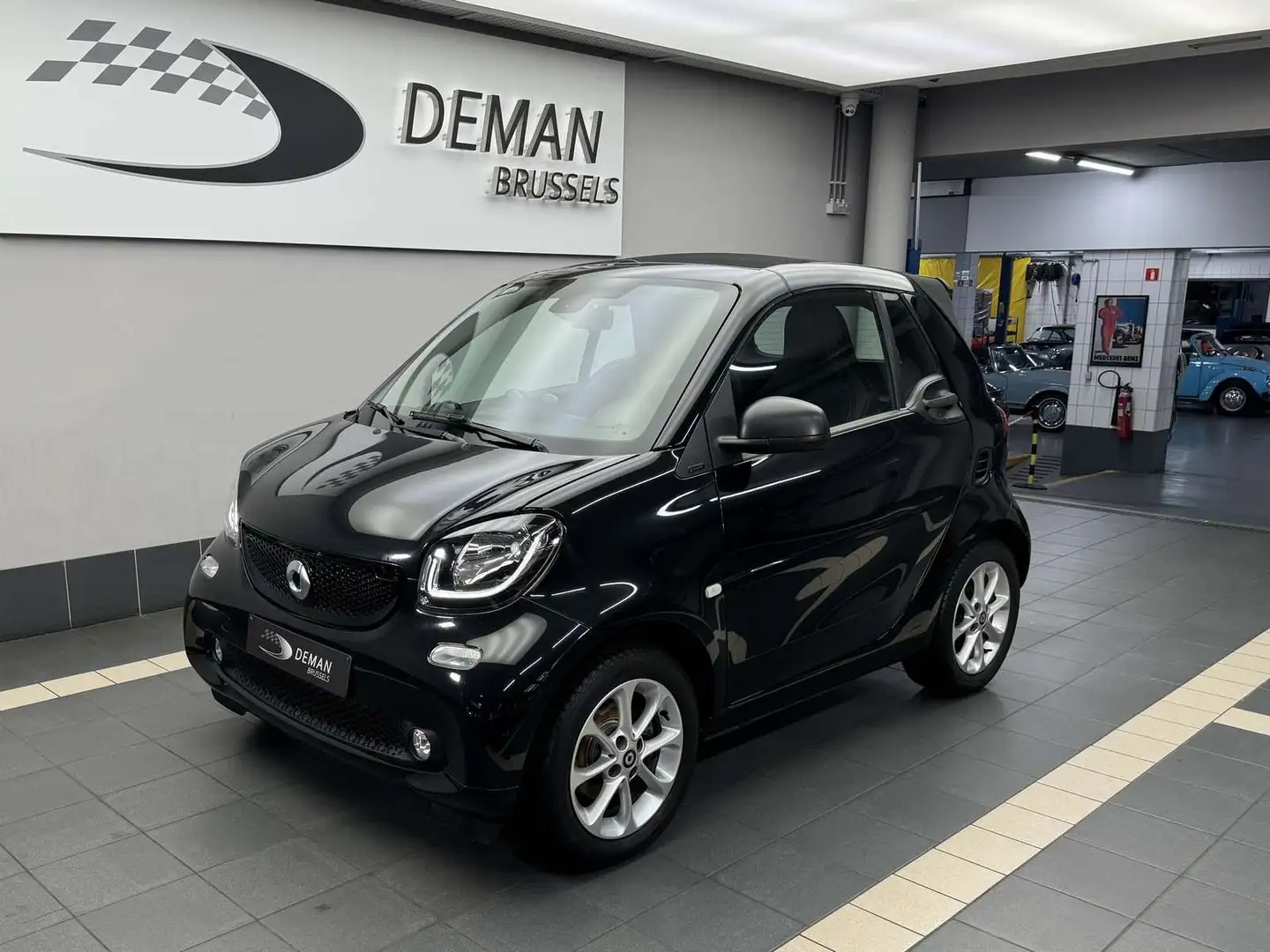 smart forTwo 1.0i Passion *DCT* Cabriolet* Cool \u0026 Audio* LED* Noir - 1
