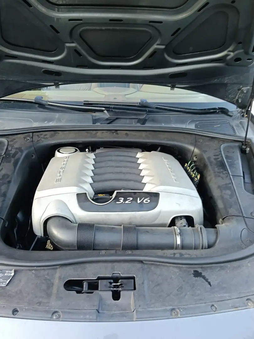 Porsche Cayenne 3.2 - 2