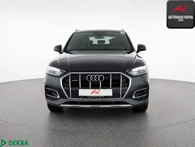 Audi Q5 view 8