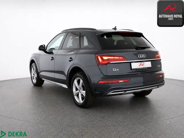 Audi Q5 view 3