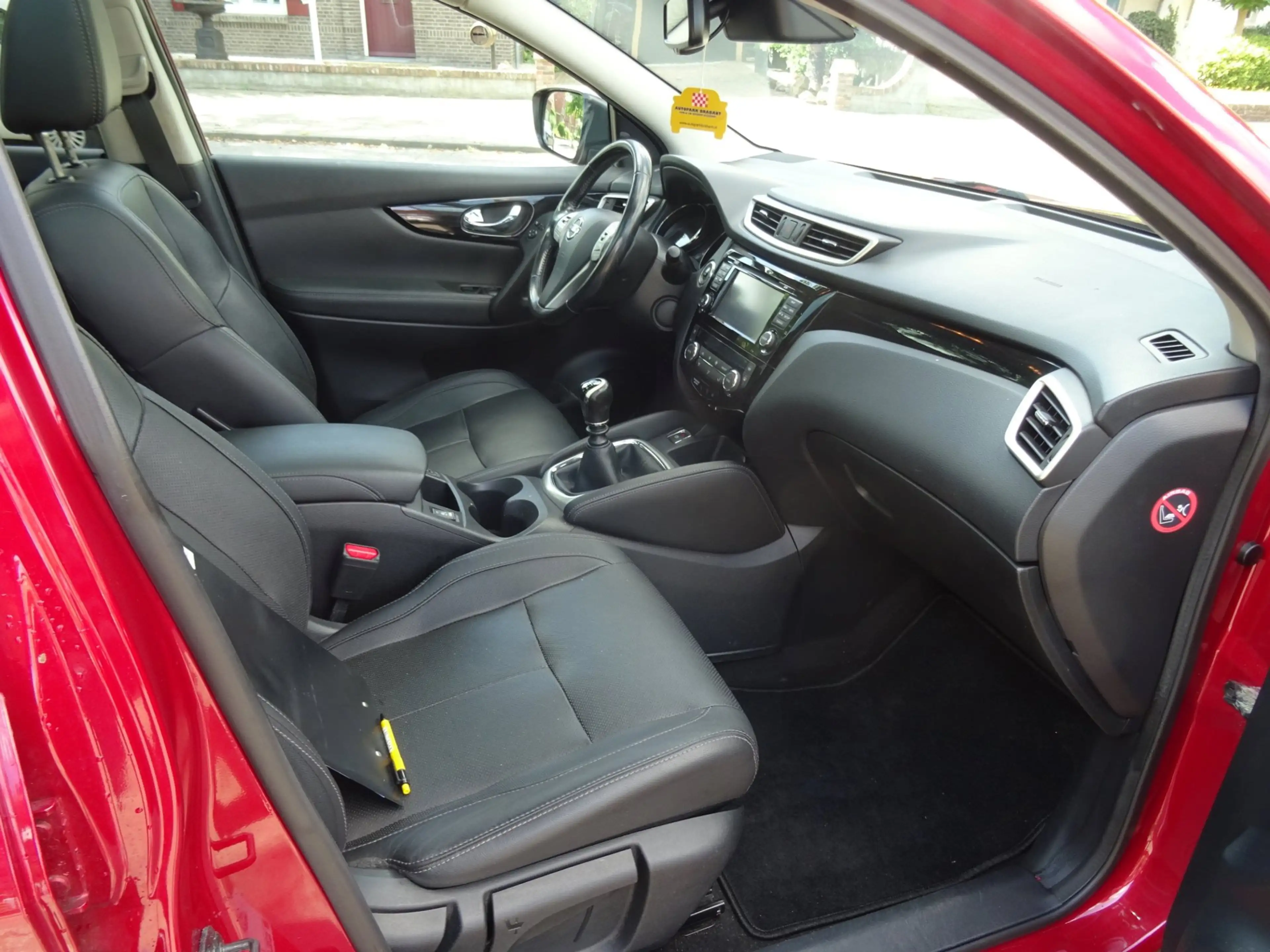 Nissan Qashqai 1.2 Tekna Panoramadak — photo 14