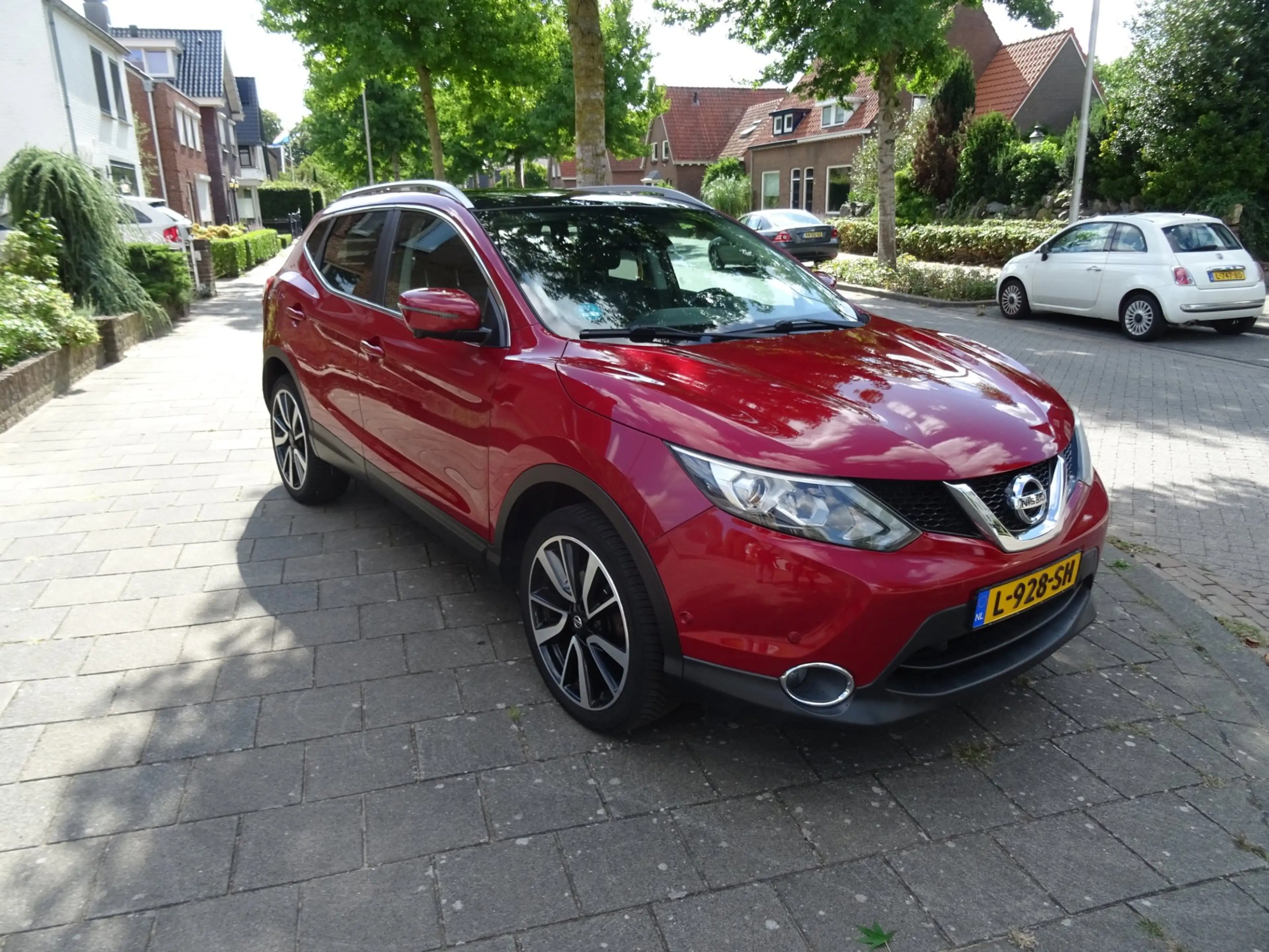 Nissan Qashqai 1.2 Tekna Panoramadak — photo 7