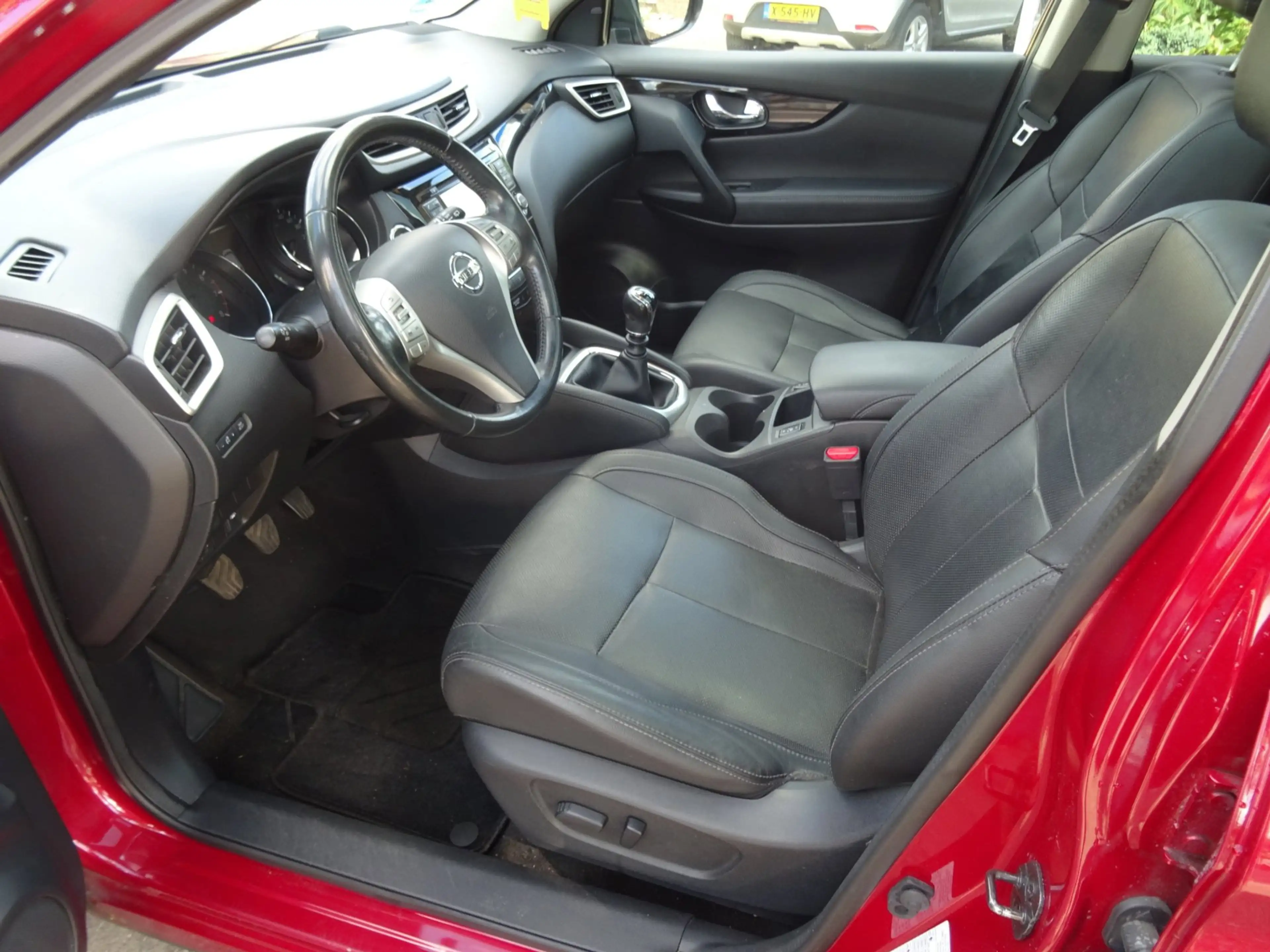 Nissan Qashqai 1.2 Tekna Panoramadak — photo 9