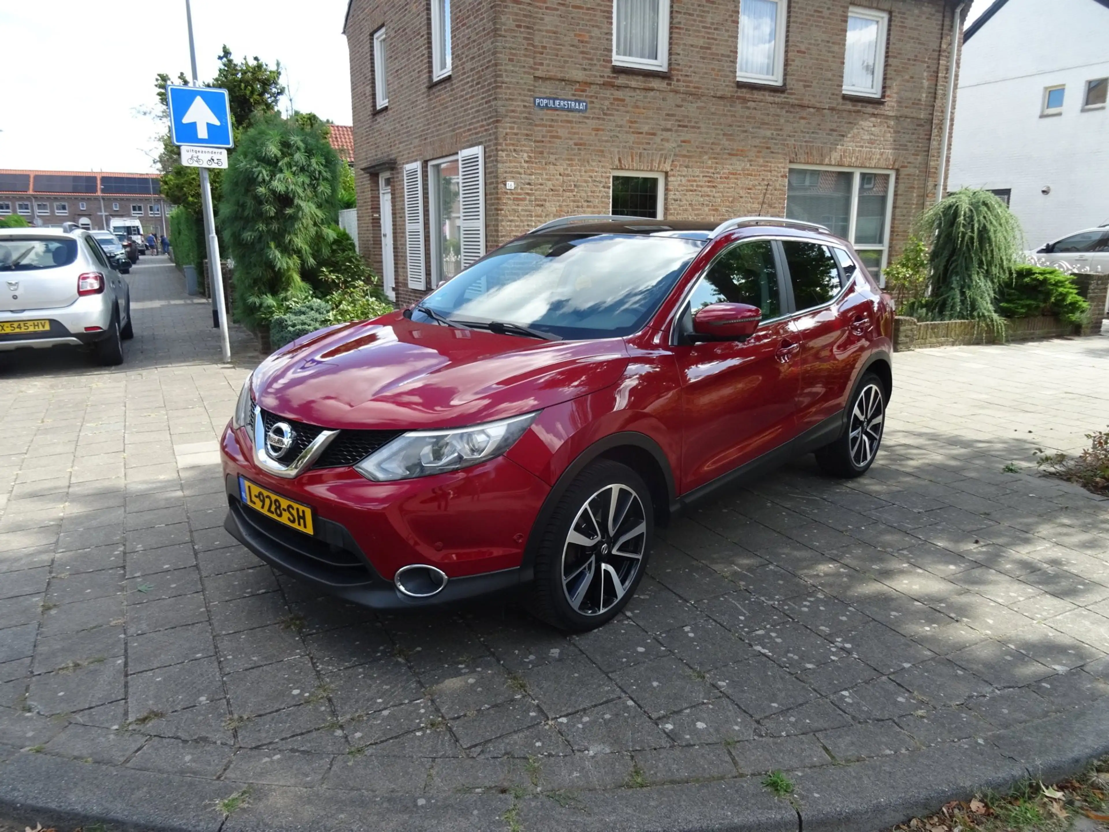 Nissan Qashqai 1.2 Tekna Panoramadak