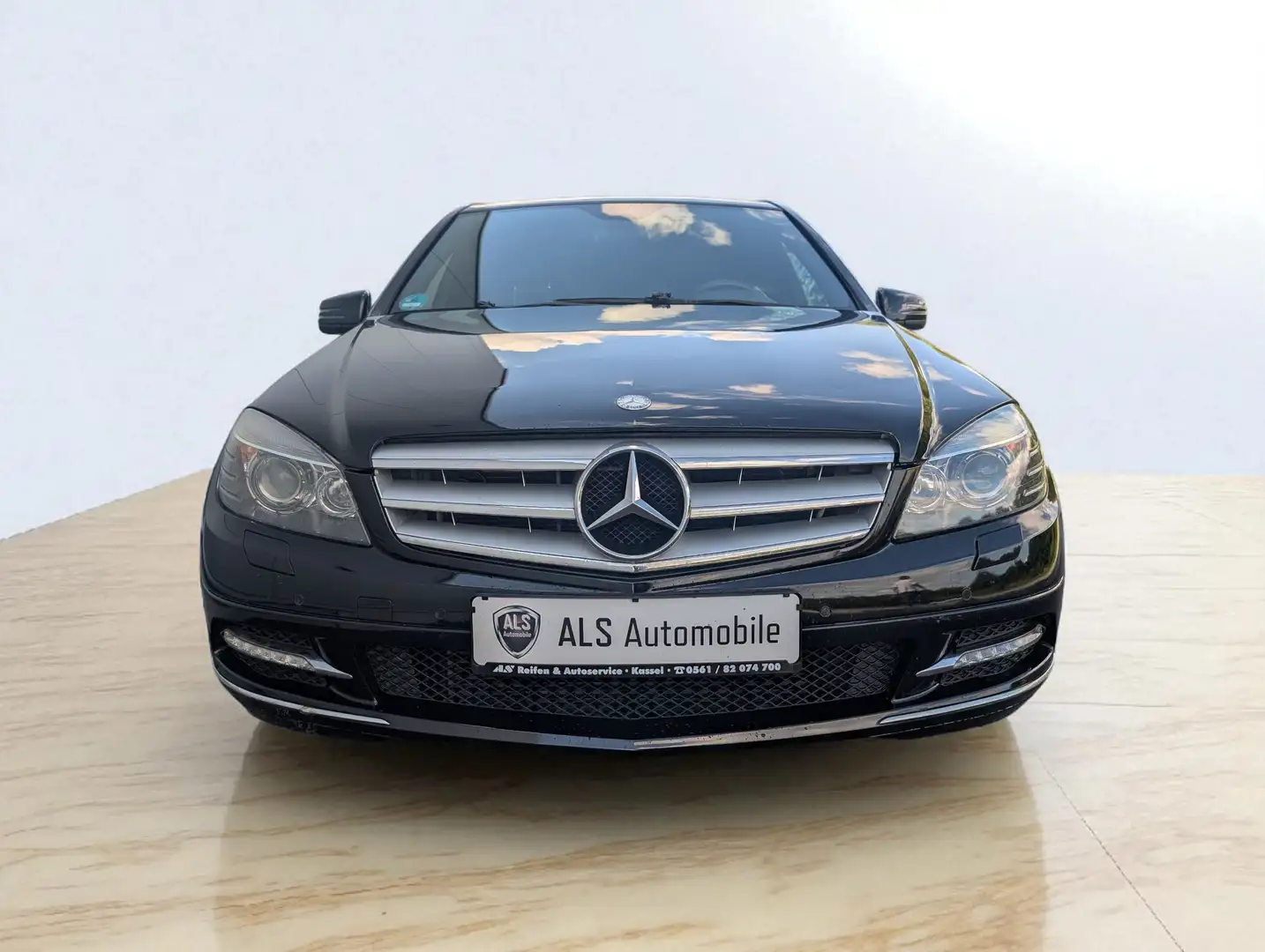 Mercedes-Benz C 250 C 250 CGI BlueEfficiencyTÜV neu"Bremsen neu" Noir - 2