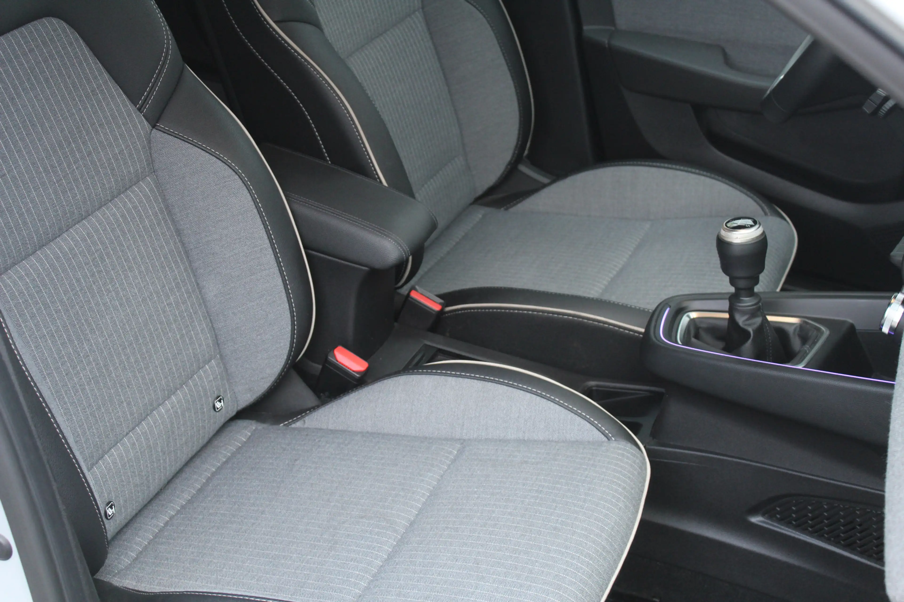 Renault Clio 1.0 TCe 90 GPF techno Cruise Control l Lane Assist — photo 15