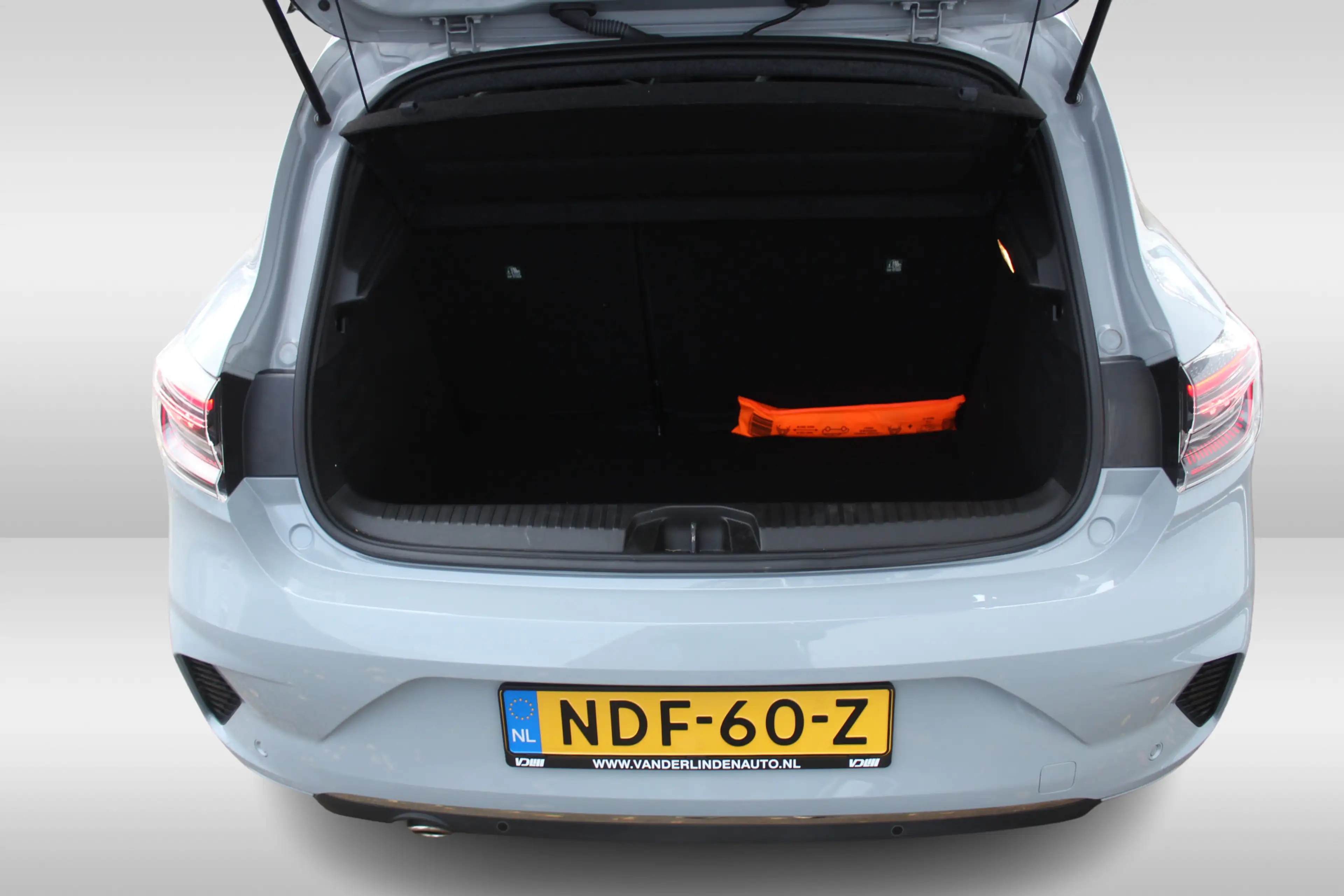 Renault Clio 1.0 TCe 90 GPF techno Cruise Control l Lane Assist — photo 6