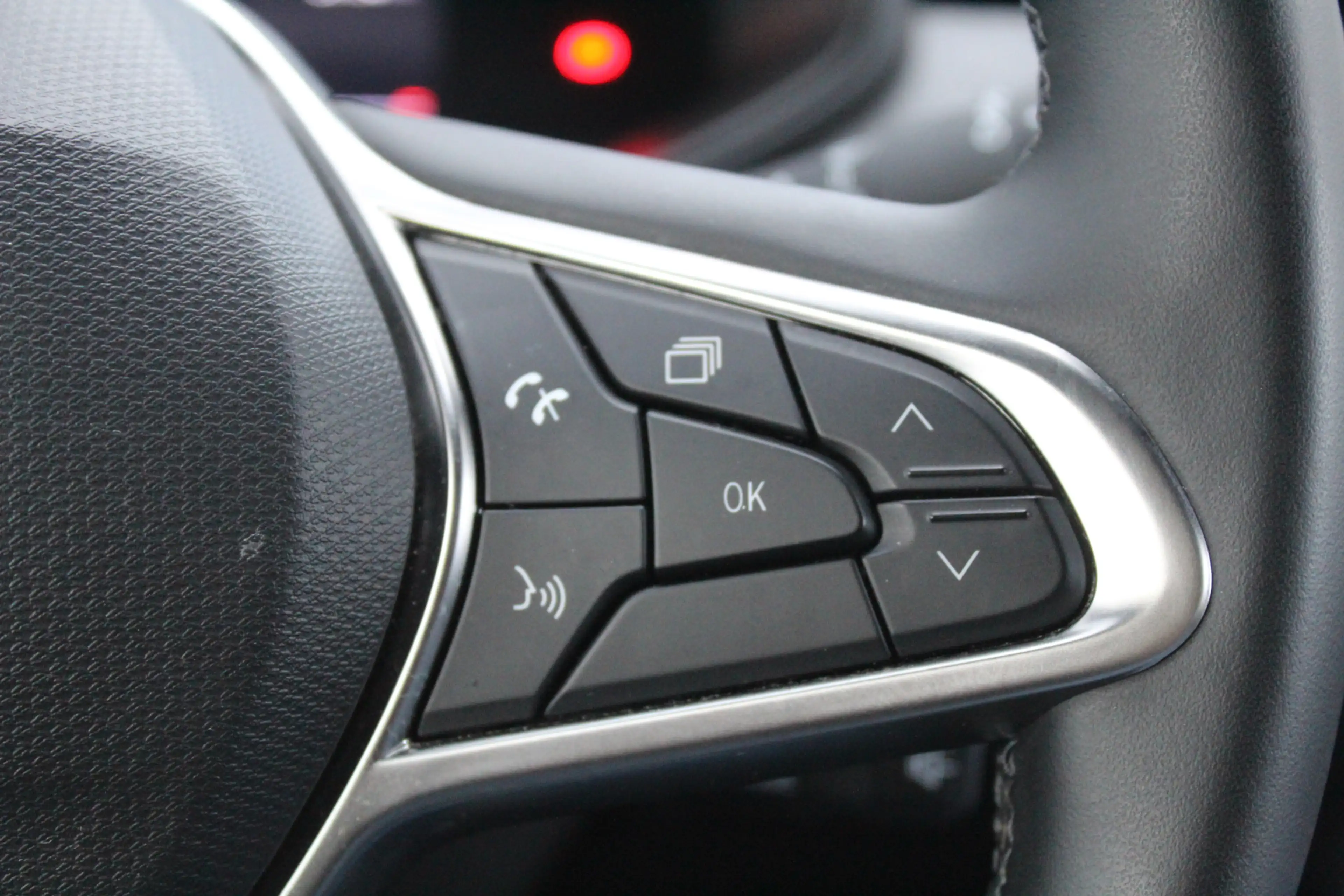 Renault Clio 1.0 TCe 90 GPF techno Cruise Control l Lane Assist — photo 11