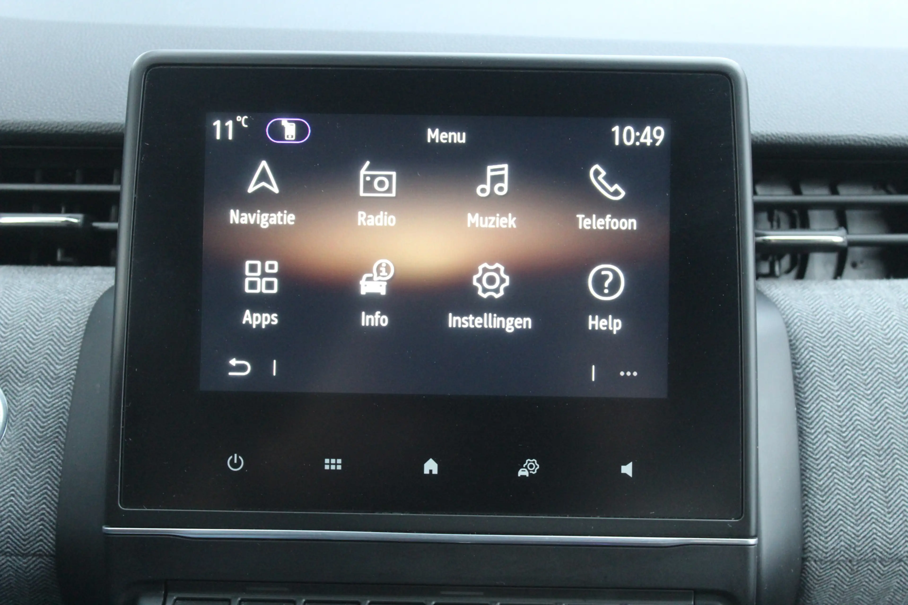 Renault Clio 1.0 TCe 90 GPF techno Cruise Control l Lane Assist — photo 16