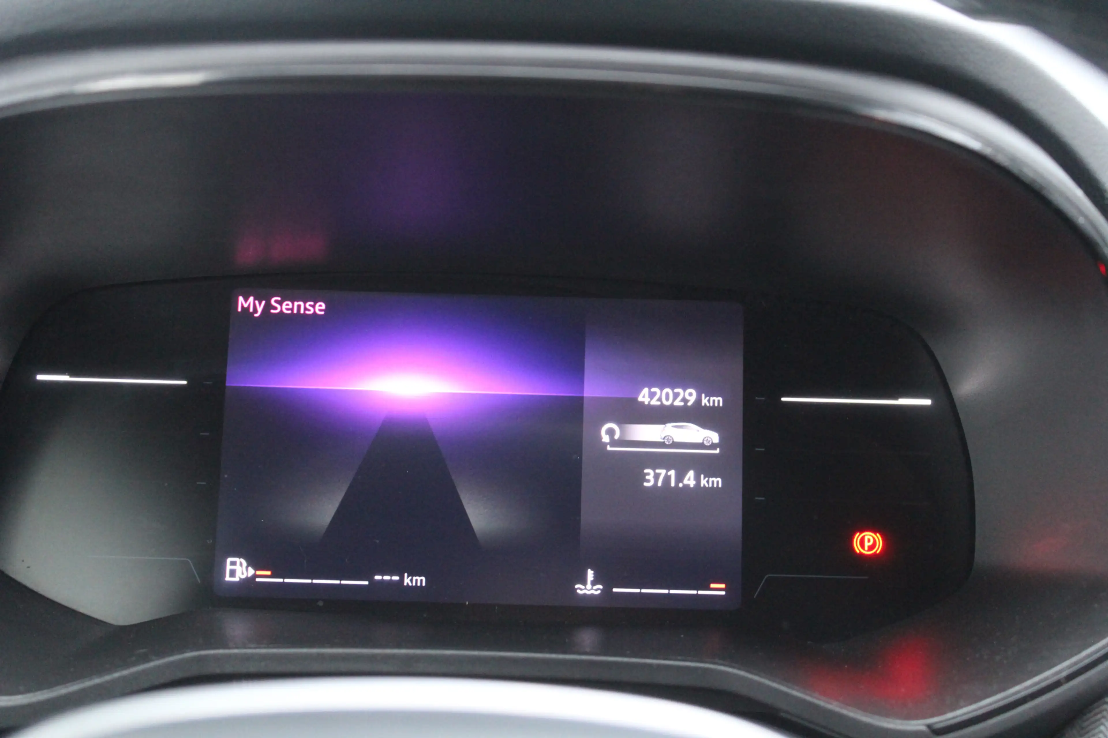 Renault Clio 1.0 TCe 90 GPF techno Cruise Control l Lane Assist — photo 8