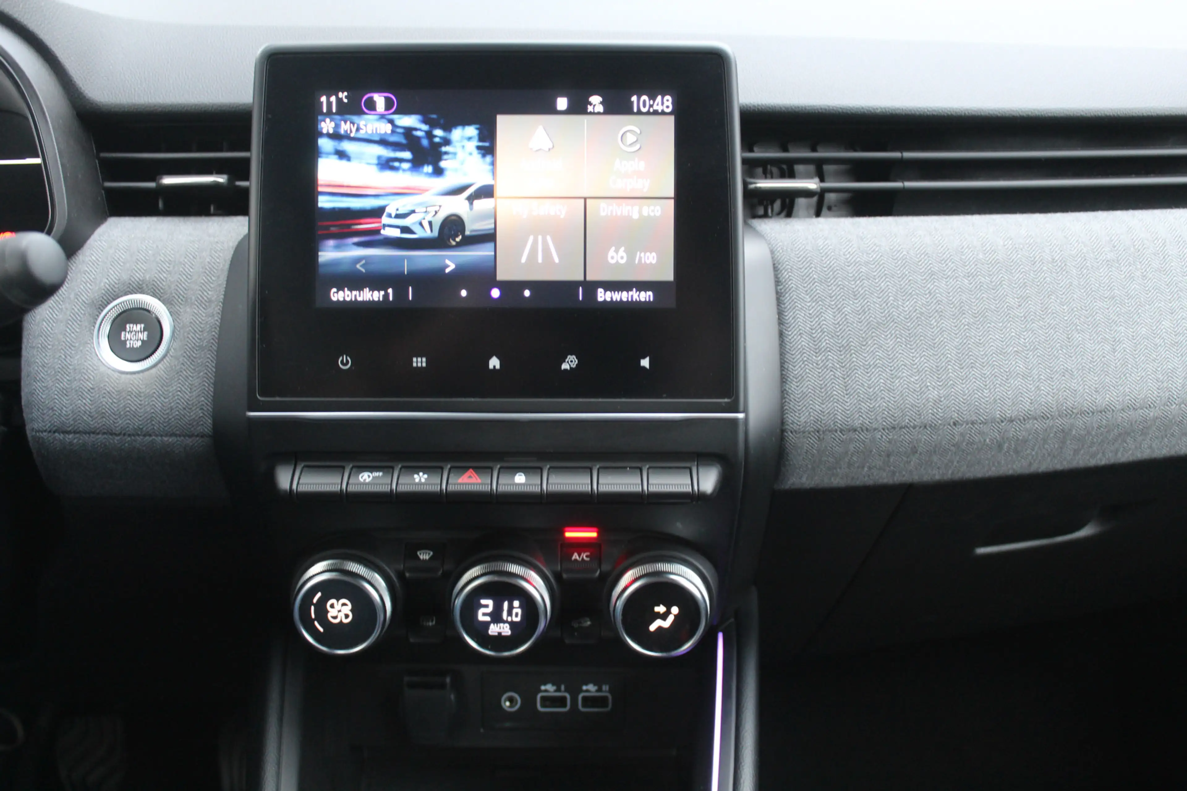 Renault Clio 1.0 TCe 90 GPF techno Cruise Control l Lane Assist — photo 17