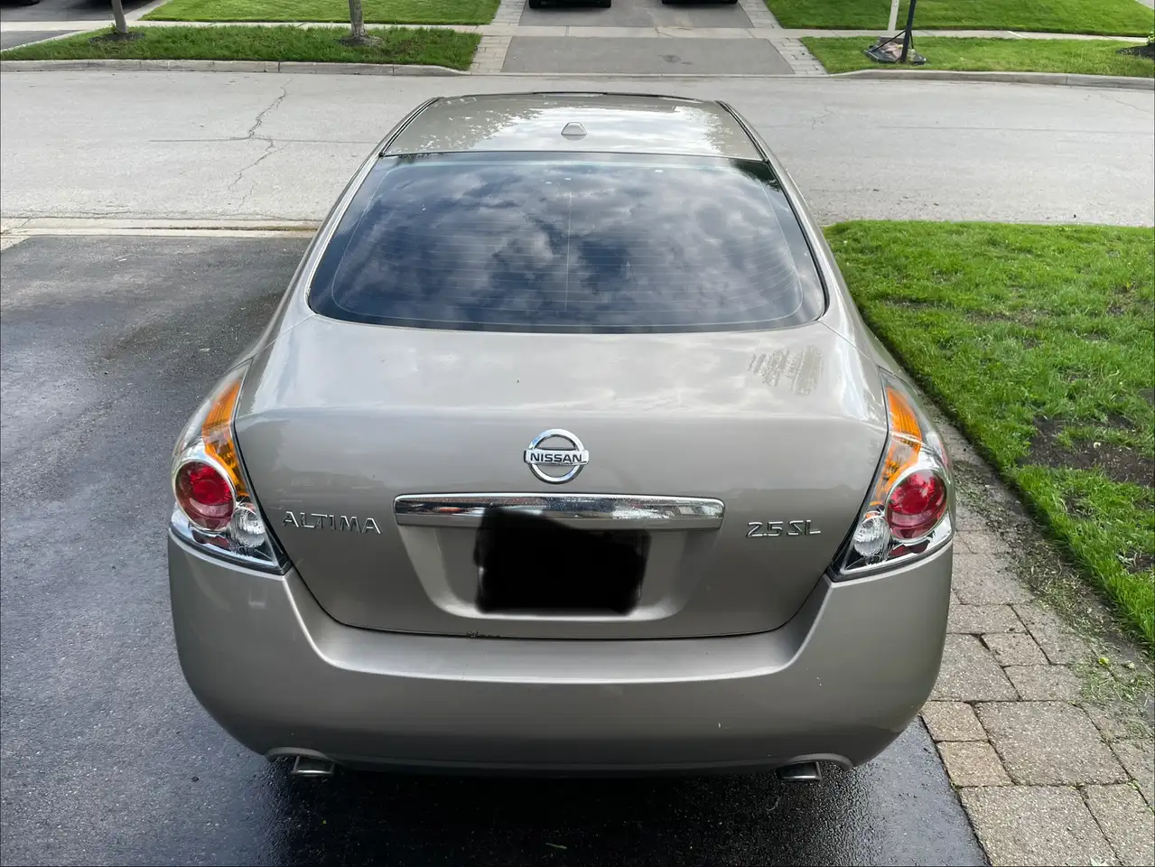 Nissan Altima снимка Nissan Altima