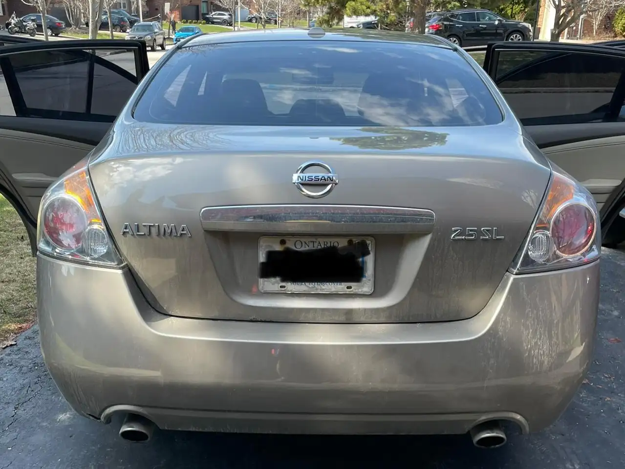 Nissan Altima снимка Nissan Altima