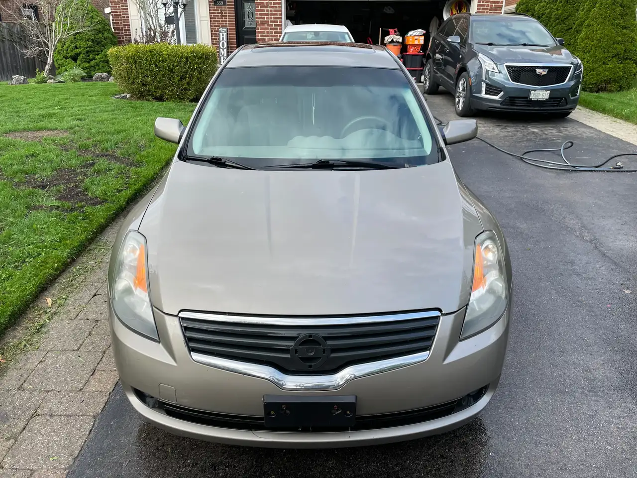 Nissan Altima снимка Nissan Altima